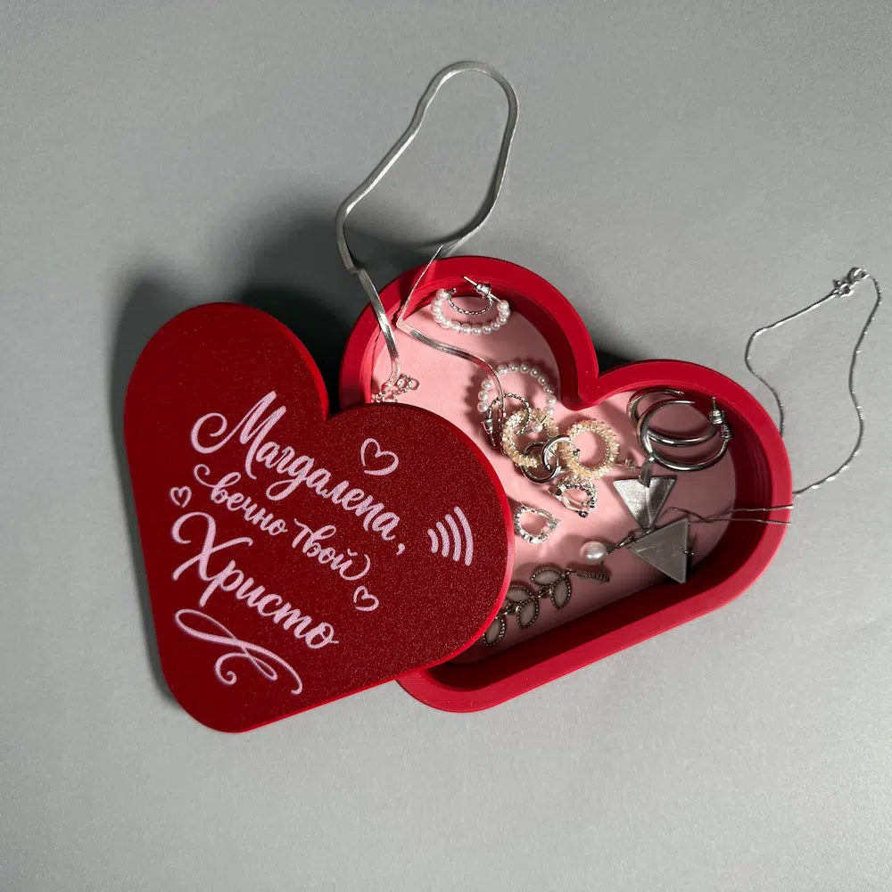 Heart shaped box with jewlery