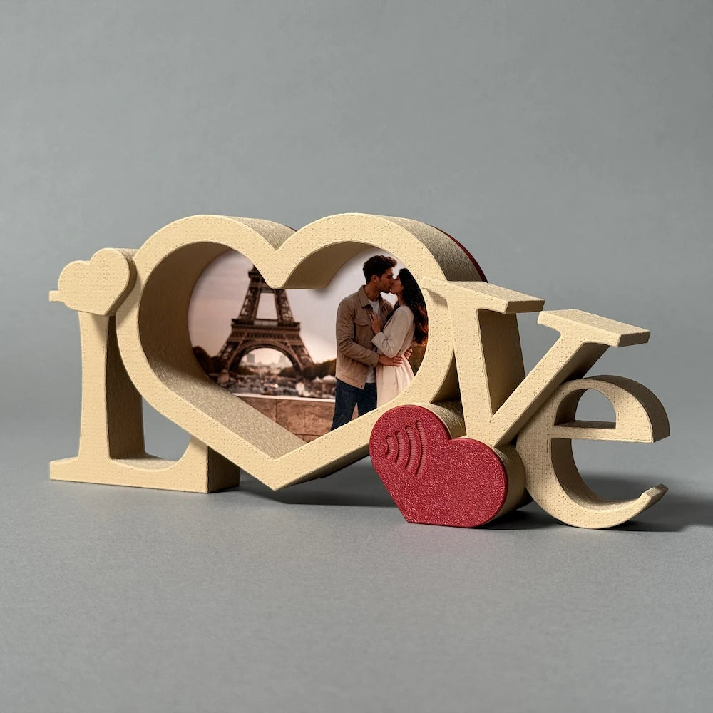 LOVE photo frame with NFC tag, 3d printed with magnets